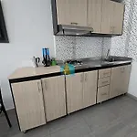 Apartamento con Balcón y Vista al Mar