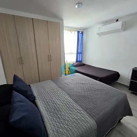 Con Balcón Y Vista Al Mar Apartamento